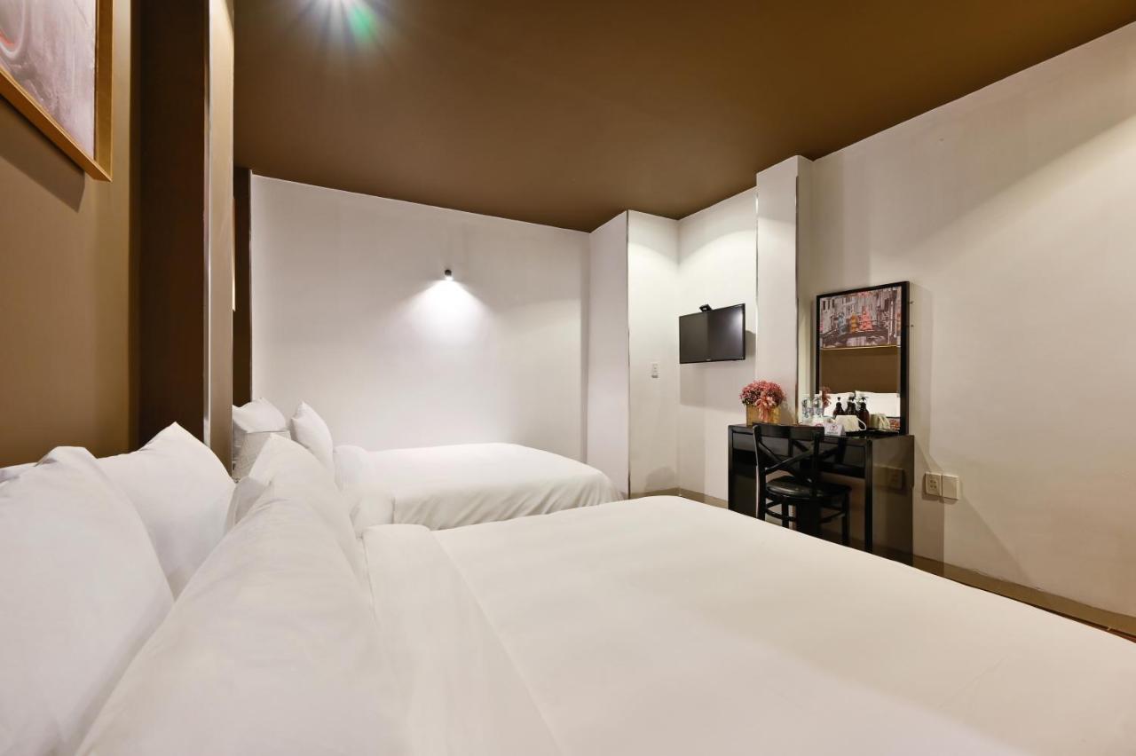 The Noble Swan Hotel New World Ho Şi Min Dış mekan fotoğraf